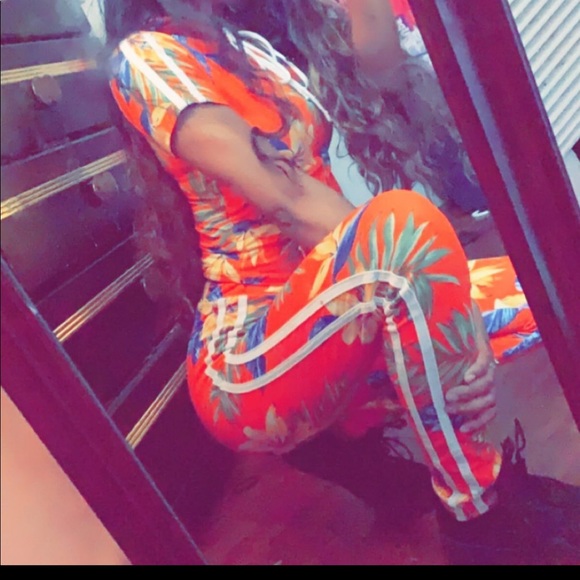 Tropical set - Picture 2 of 2